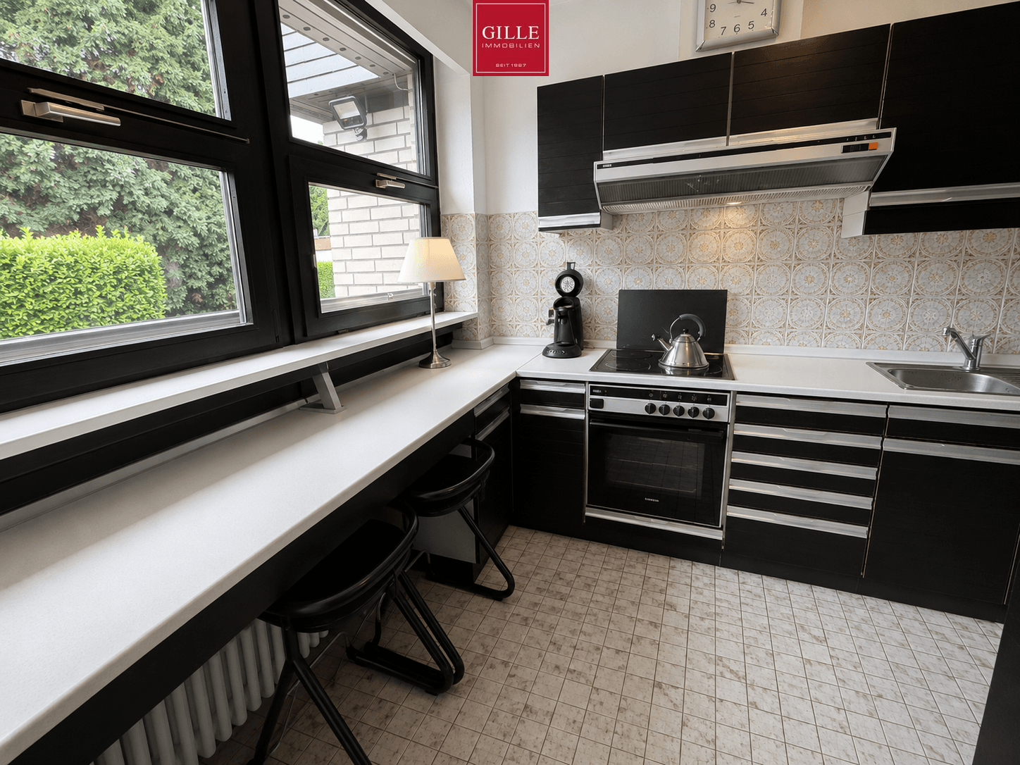 Ansicht 2 von: Kaarst-Holzbüttgen: Sehr gepflegter Familienbungalow im Edelsteinviertel mit gr. Garten und Garage